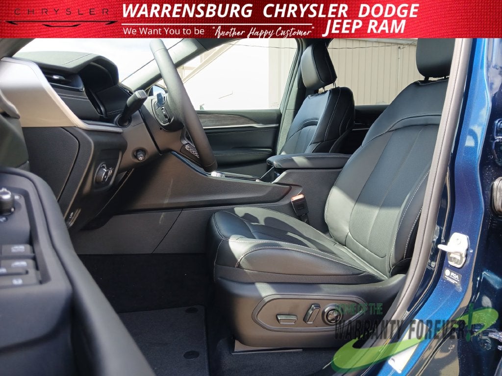 2027 Jeep Grand Cherokee GRAND CHEROKEE L LIMITED RESERVE 4X4