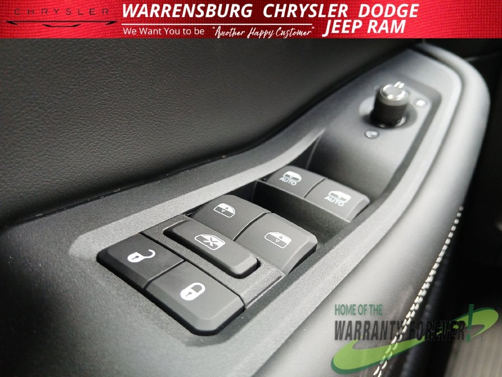 2027 Jeep Grand Cherokee GRAND CHEROKEE L LIMITED RESERVE 4X4