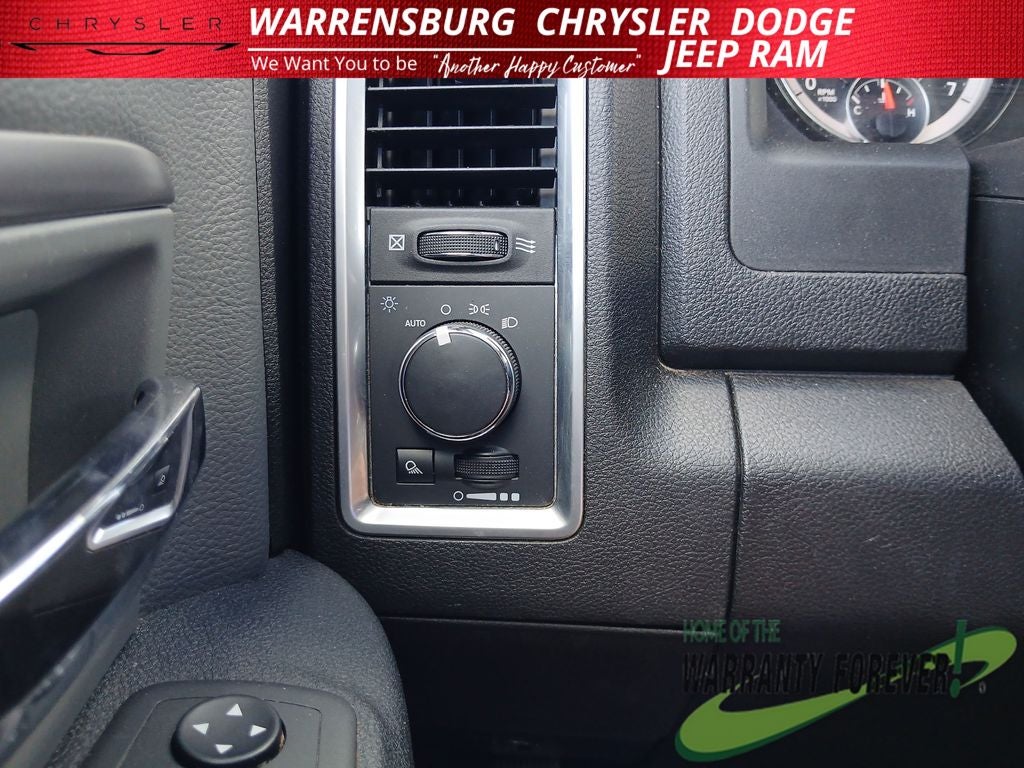 2024 RAM 1500 Classic SLT