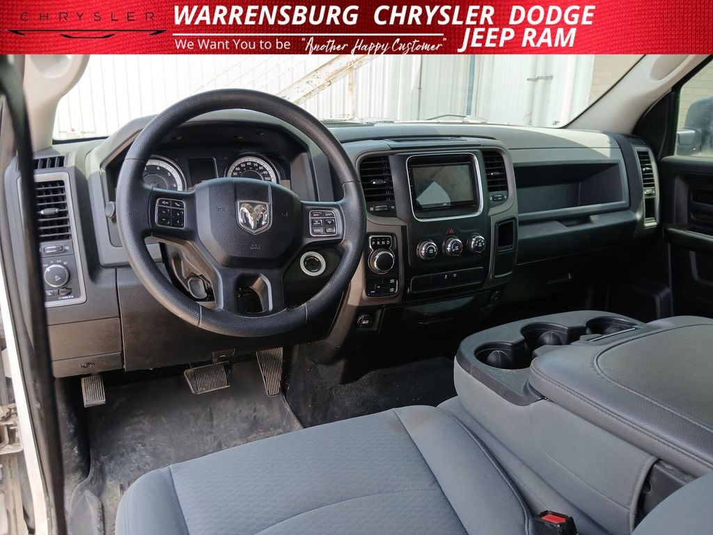 2019 RAM 1500 Classic Express Crew Cab 4x4 5'7' Box