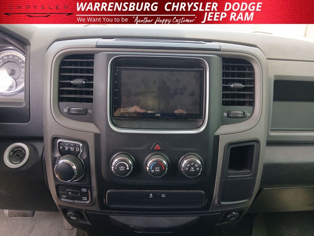 2019 RAM 1500 Classic Express Crew Cab 4x4 5'7' Box