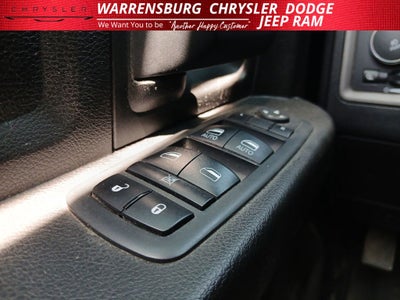 2019 RAM 1500 Classic Express Crew Cab 4x4 5'7' Box
