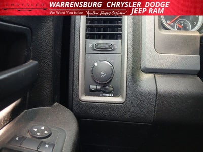 2019 RAM 1500 Classic Express Crew Cab 4x4 5'7' Box