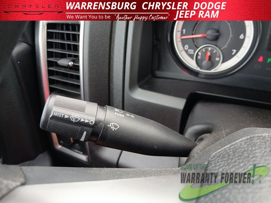 2024 RAM 1500 Classic Warlock Crew Cab 4x4 5'7' Box