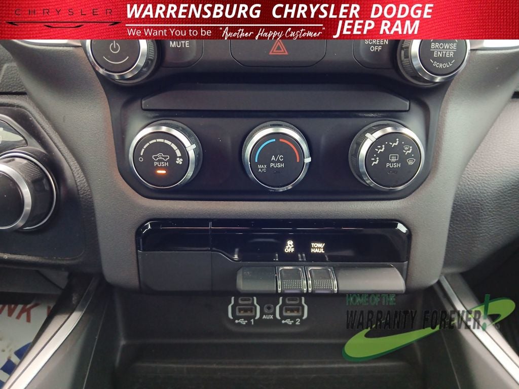 2021 RAM 1500 Big Horn Quad Cab 4x4 6'4' Box