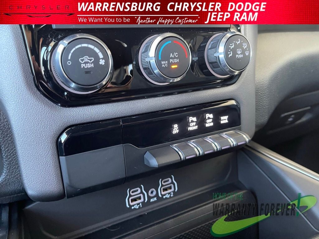 2026 RAM Ram 1500 RAM 1500 EXPRESS CREW CAB 4X4 5'7' BOX