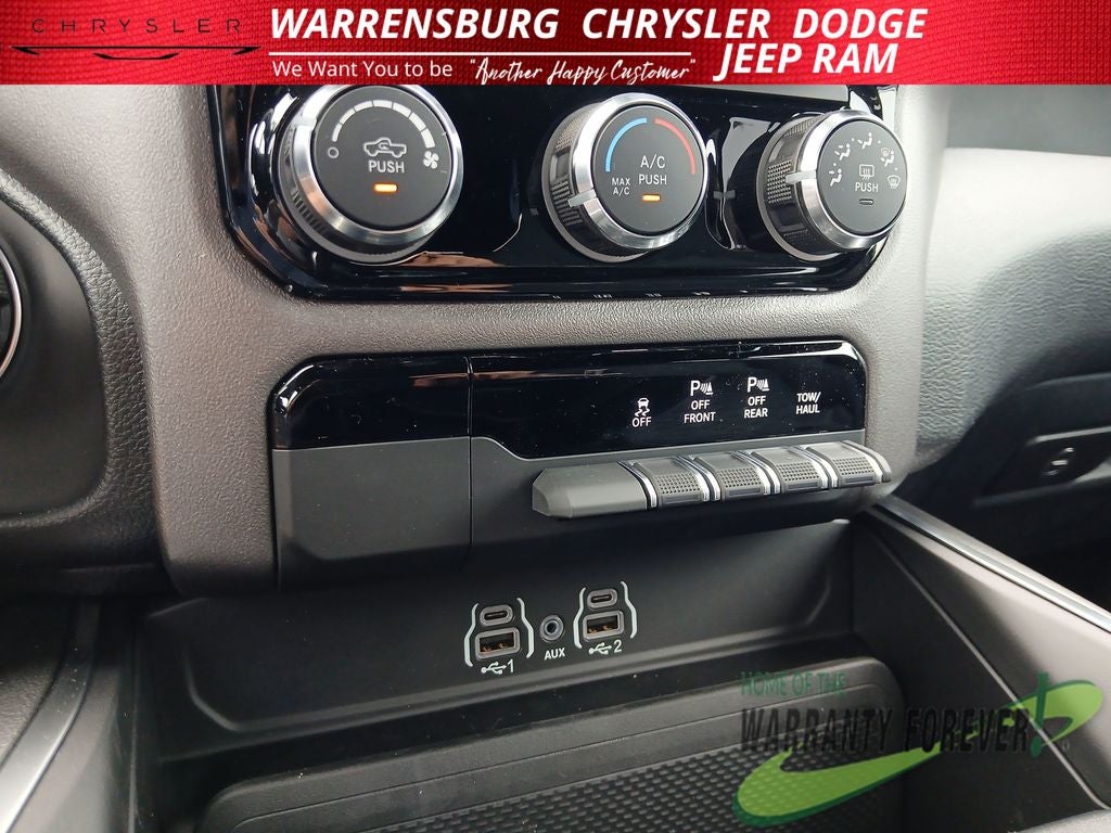2026 RAM Ram 1500 RAM 1500 EXPRESS CREW CAB 4X4 5'7' BOX
