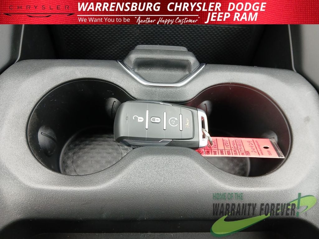 2026 RAM Ram 1500 RAM 1500 EXPRESS CREW CAB 4X4 5'7' BOX