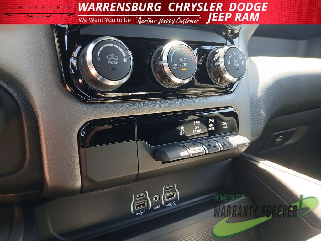 2026 RAM Ram 1500 RAM 1500 EXPRESS CREW CAB 4X4 5'7' BOX