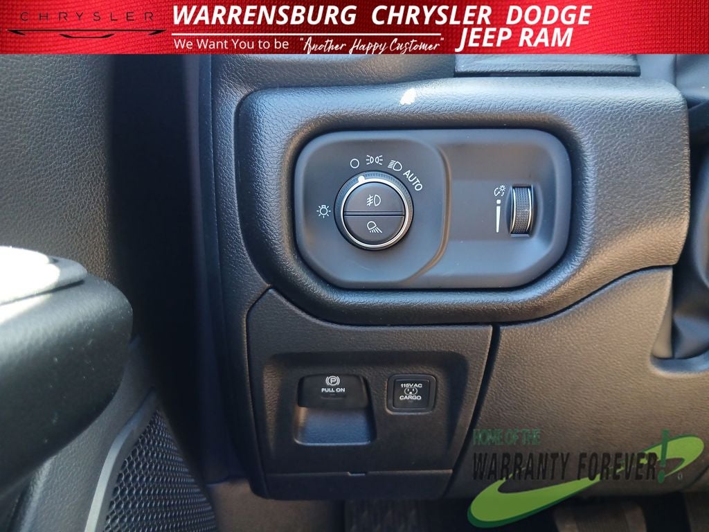 2026 RAM Ram 1500 RAM 1500 EXPRESS CREW CAB 4X4 5'7' BOX