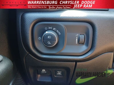 2026 RAM Ram 1500 RAM 1500 EXPRESS CREW CAB 4X4 5'7' BOX