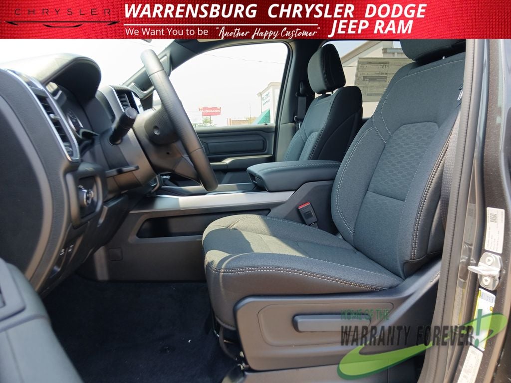 2026 RAM 1500 RAM 1500 EXPRESS CREW CAB 4X4 5'7' BOX