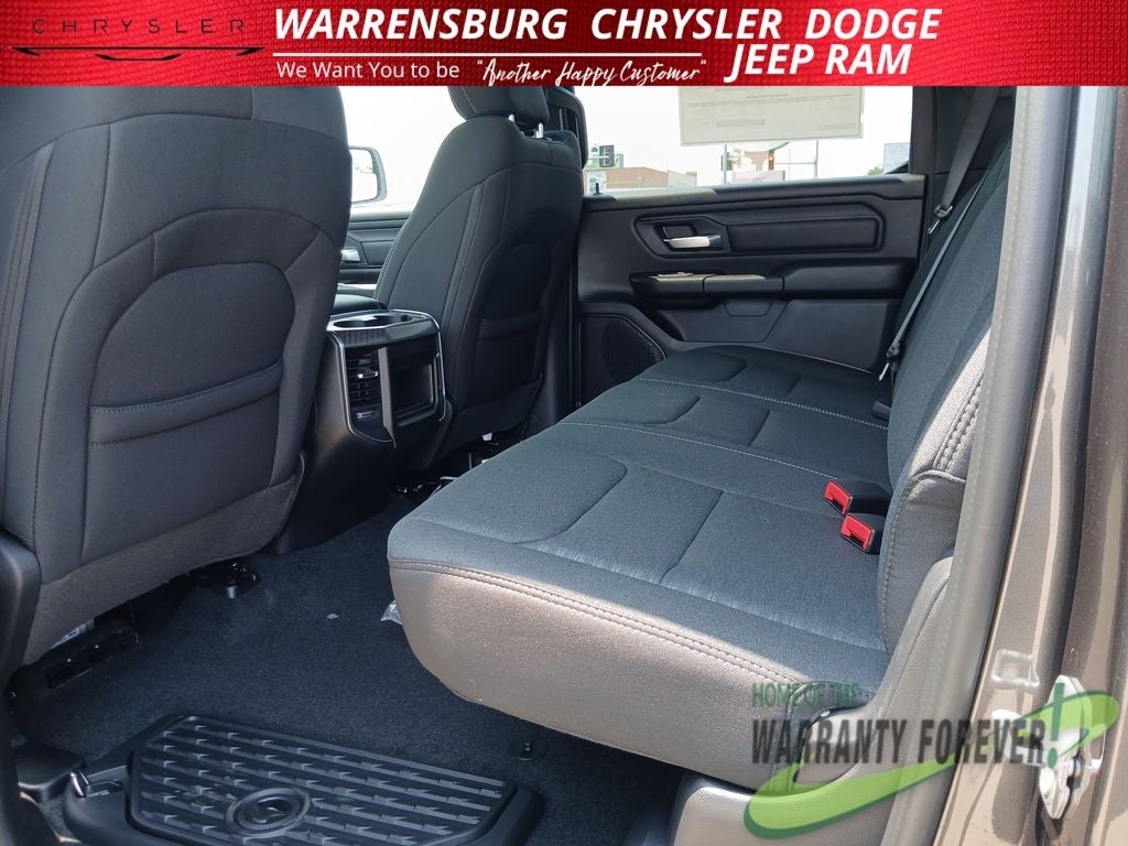 2026 RAM 1500 RAM 1500 EXPRESS CREW CAB 4X4 5'7' BOX