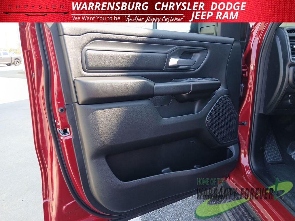 2027 RAM Ram 1500 RAM 1500 EXPRESS CREW CAB 4X4 5'7' BOX