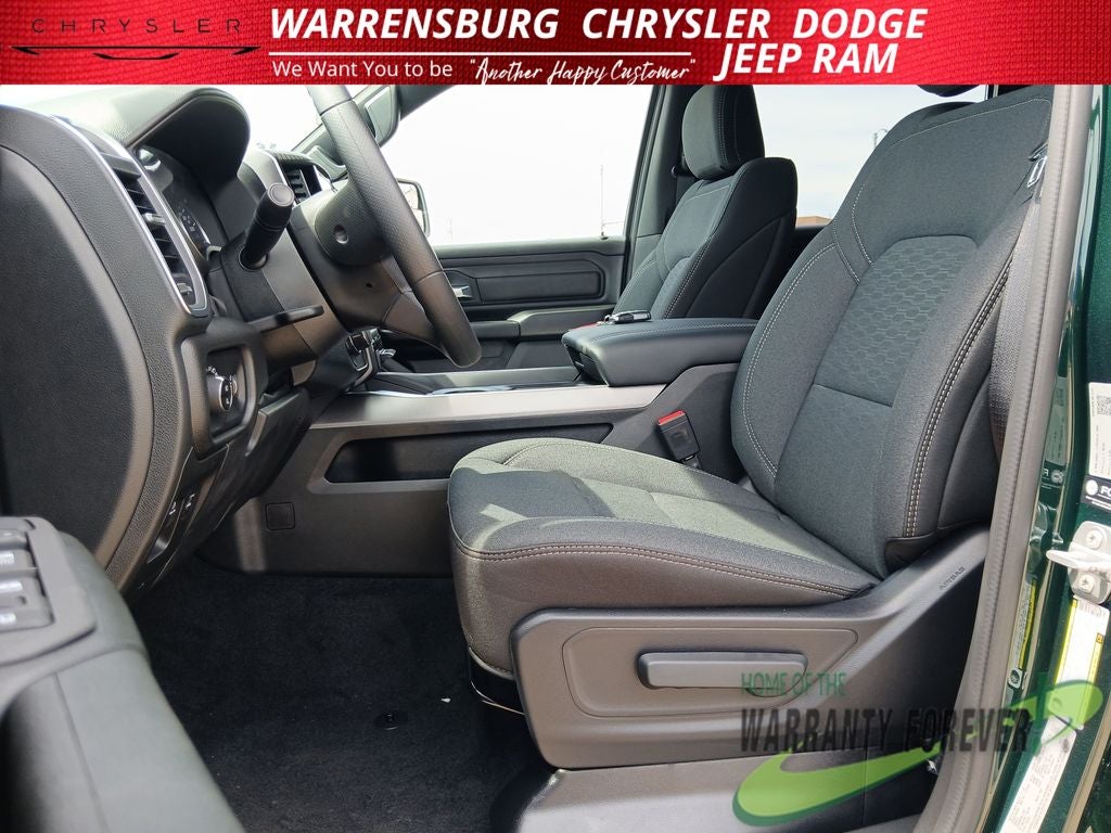 2026 RAM 1500 RAM 1500 EXPRESS CREW CAB 4X4 5'7' BOX