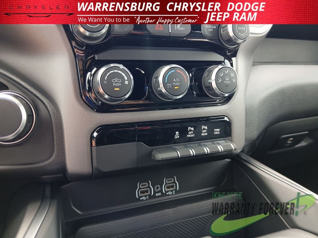 2026 RAM 1500 RAM 1500 EXPRESS CREW CAB 4X4 5'7' BOX