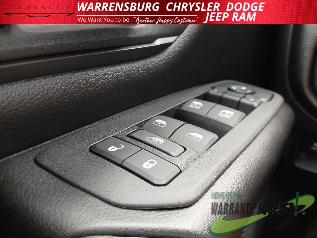 2026 RAM 1500 RAM 1500 EXPRESS CREW CAB 4X4 5'7' BOX