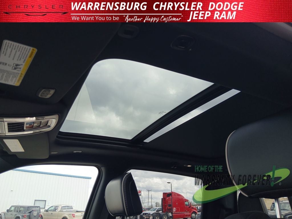 2025 RAM 1500 Laramie Crew Cab 4x4 5'7' Box