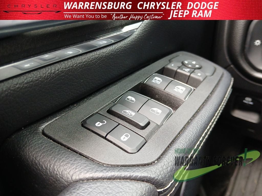 2025 RAM 1500 Laramie Crew Cab 4x4 5'7' Box