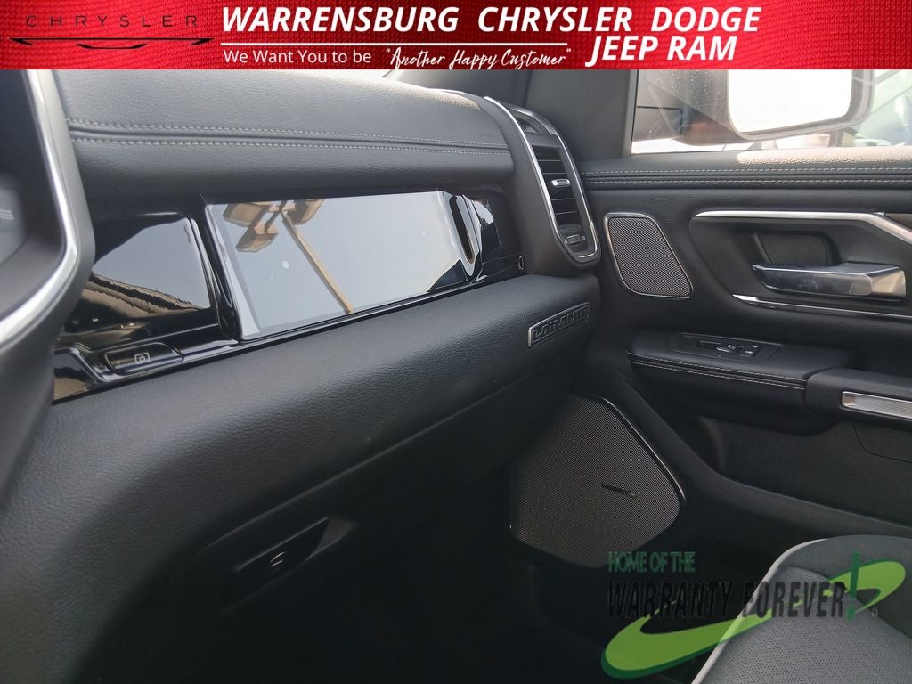 2025 RAM 1500 Laramie Crew Cab 4x4 5'7' Box