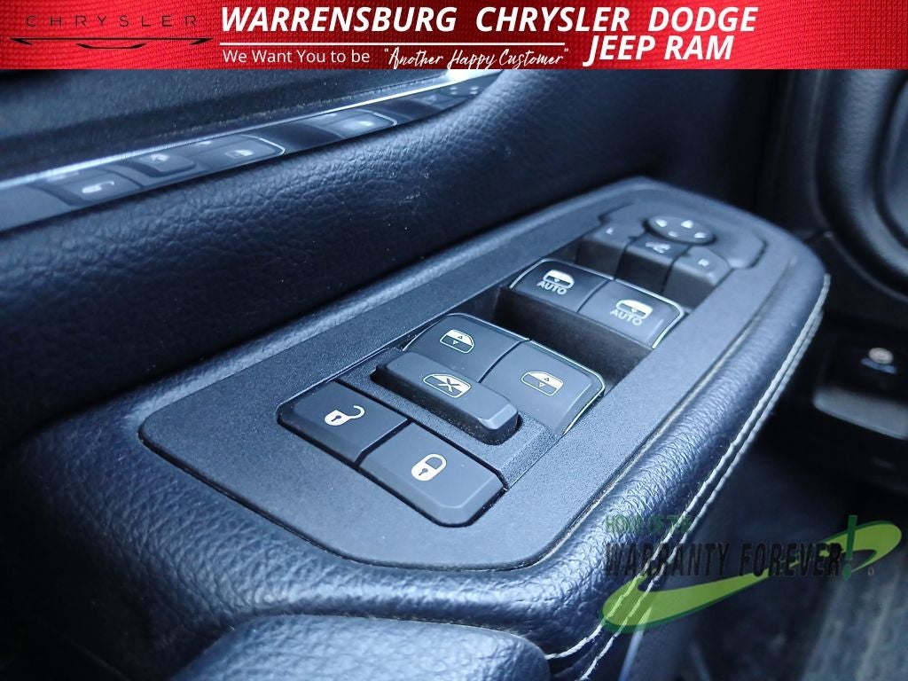 2025 RAM 1500 Laramie Crew Cab 4x4 5'7' Box