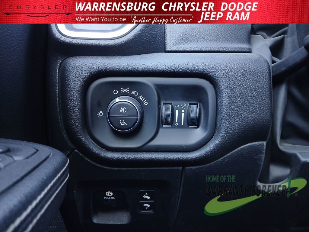 2025 RAM 1500 Laramie Crew Cab 4x4 5'7' Box