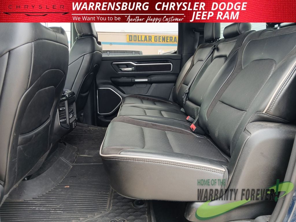 2020 RAM 1500 Laramie Crew Cab 4x4 5'7' Box