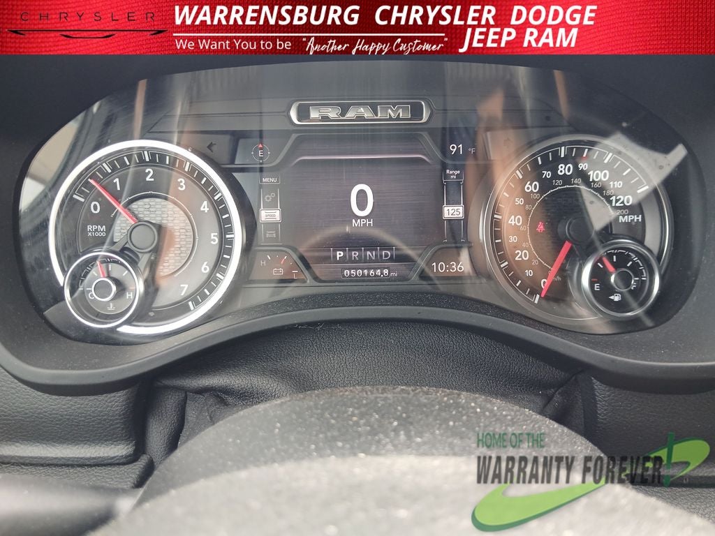 2020 RAM 1500 Laramie Crew Cab 4x4 5'7' Box