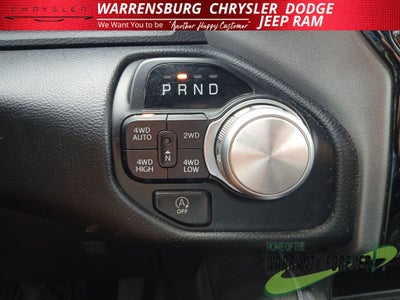 2020 RAM 1500 Laramie Crew Cab 4x4 5'7' Box