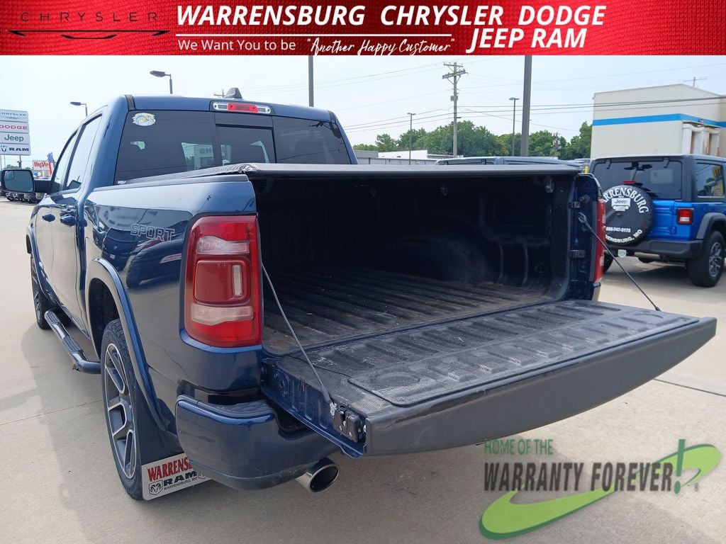 2020 RAM 1500 Laramie Crew Cab 4x4 5'7' Box