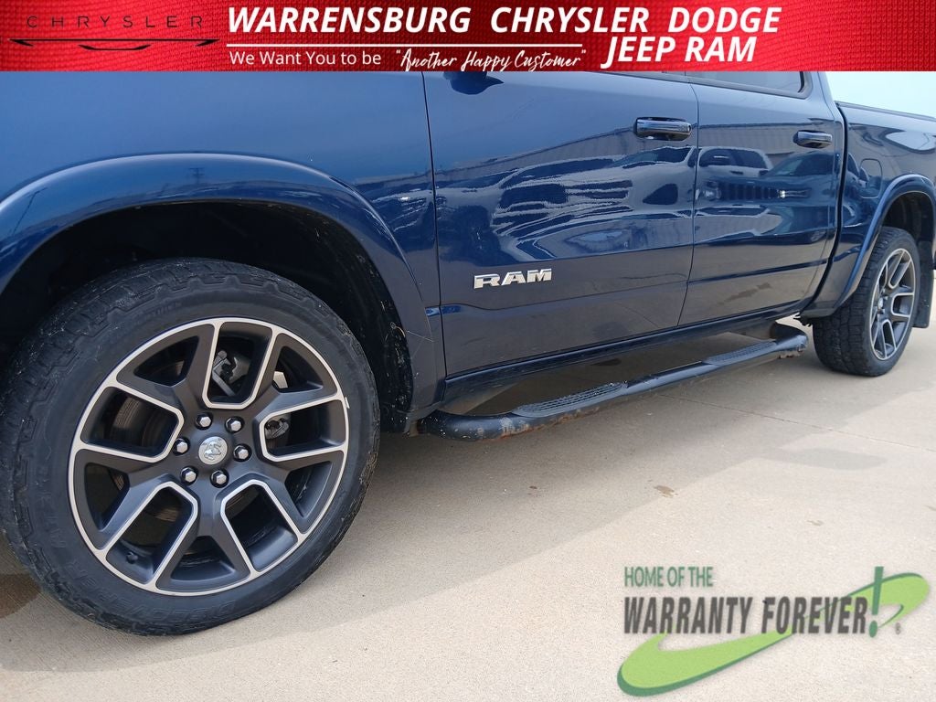 2020 RAM 1500 Laramie Crew Cab 4x4 5'7' Box