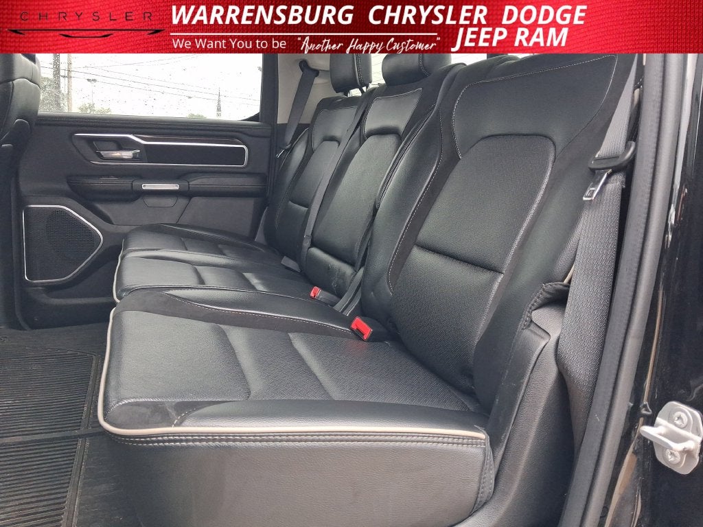 2022 RAM 1500 Laramie Crew Cab 4x4 5'7' Box