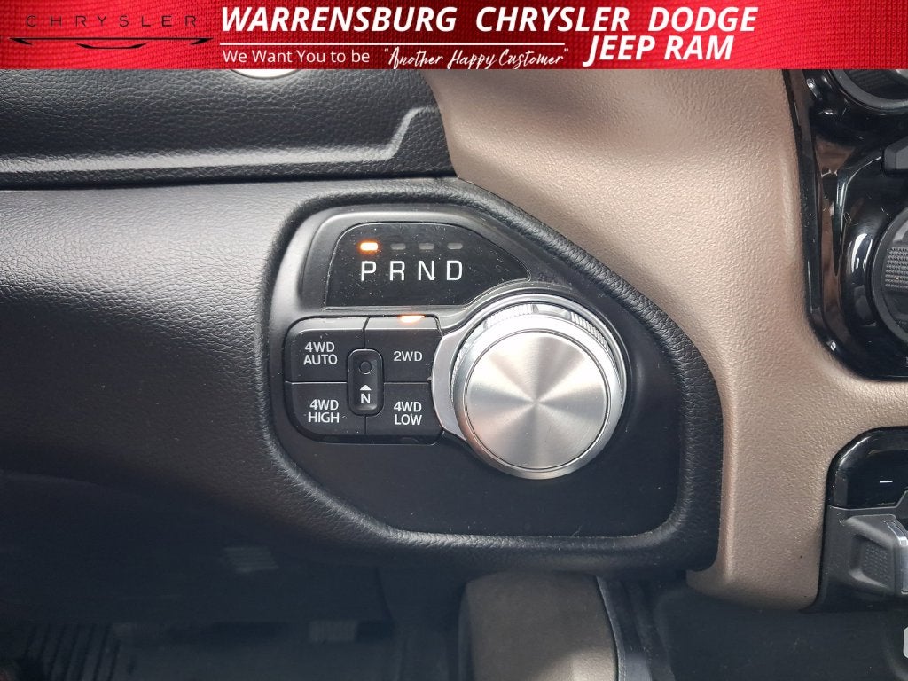 2022 RAM 1500 Laramie Crew Cab 4x4 5'7' Box