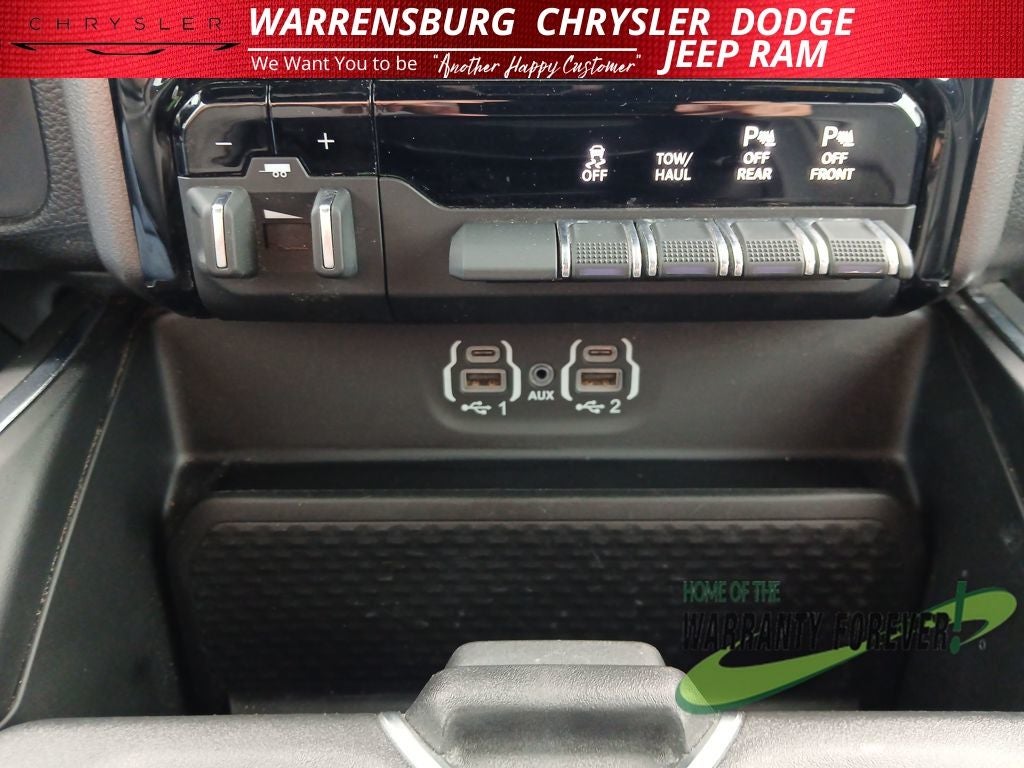 2023 RAM 1500 Laramie Crew Cab 4x4 5'7' Box