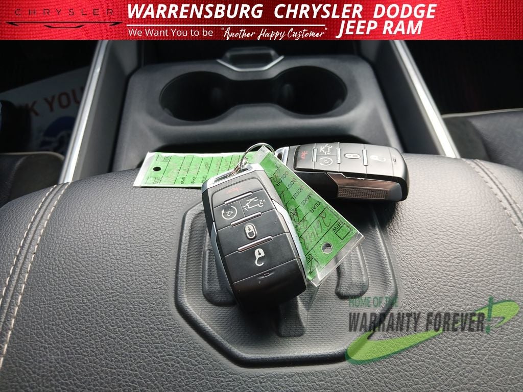 2023 RAM 1500 Laramie Crew Cab 4x4 5'7' Box