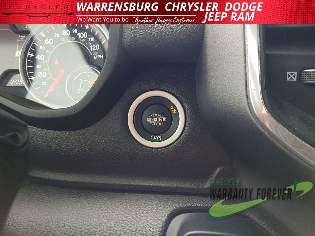 2023 RAM 1500 Laramie Crew Cab 4x4 5'7' Box