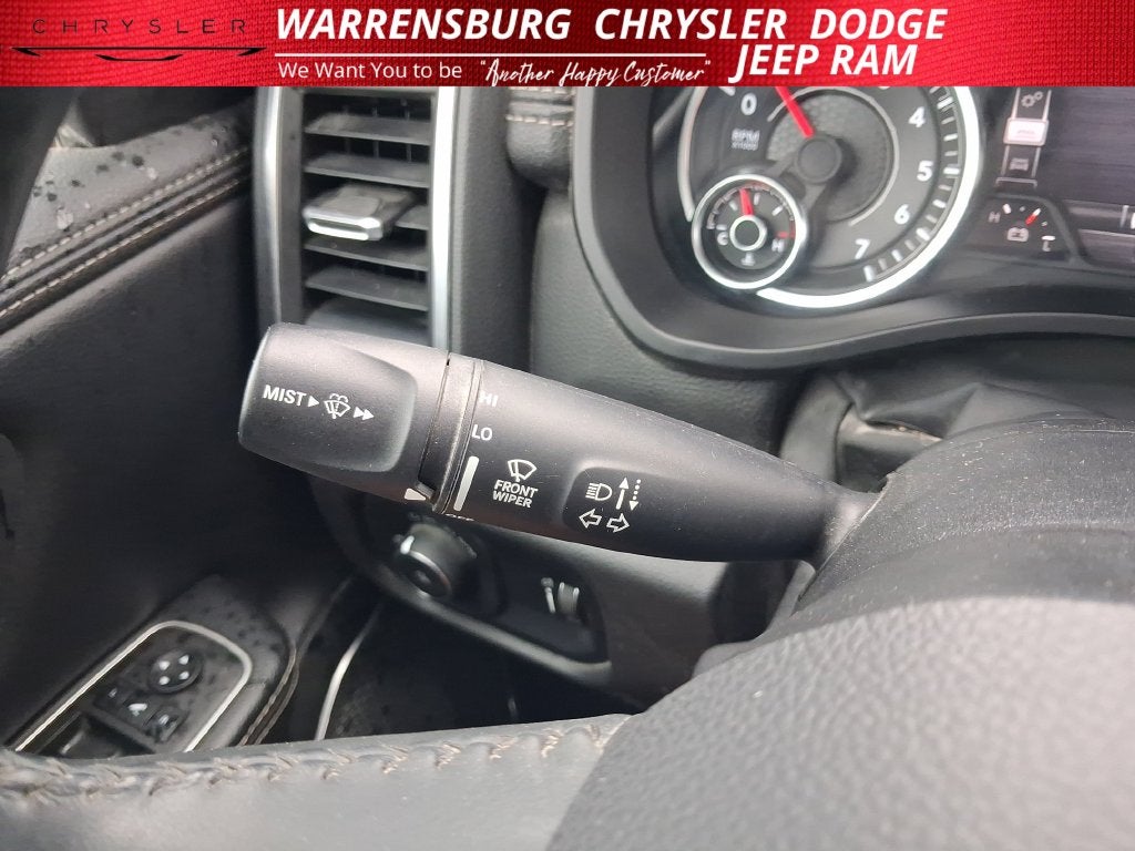 2023 RAM 1500 Laramie Crew Cab 4x4 5'7' Box