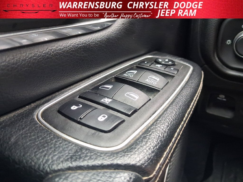 2023 RAM 1500 Laramie Crew Cab 4x4 5'7' Box