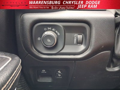 2023 RAM 1500 Laramie Crew Cab 4x4 5'7' Box