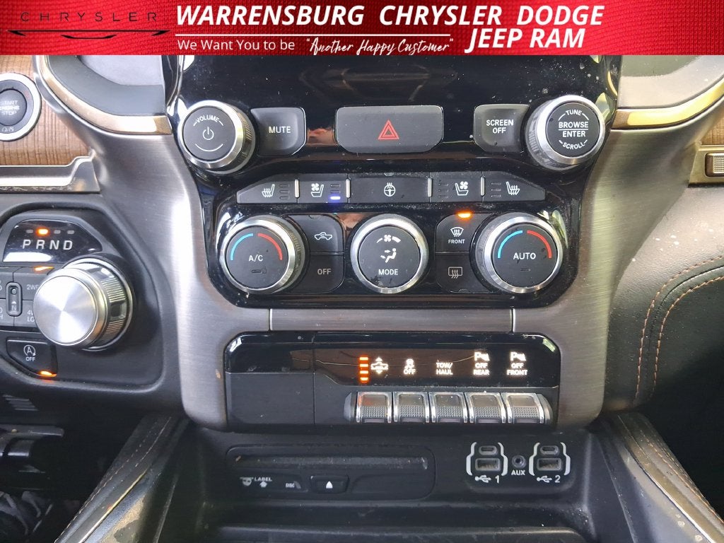 2019 RAM 1500 Longhorn Crew Cab 4x4 5'7' Box