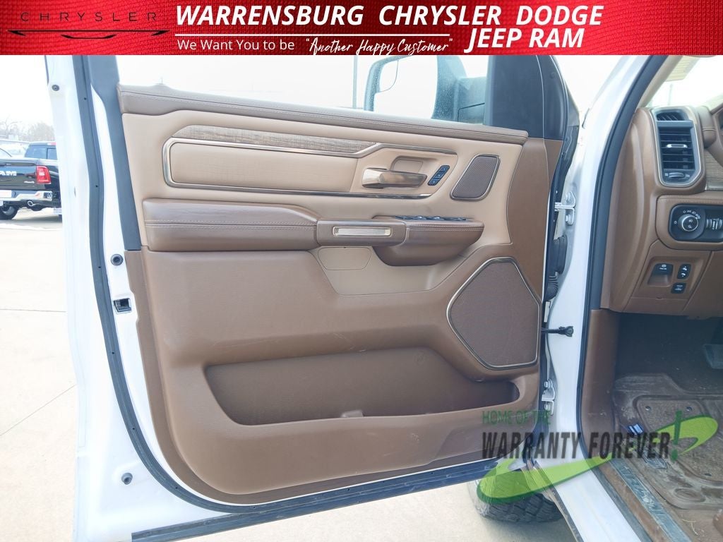 2020 RAM 1500 Laramie Longhorn Crew Cab 4x4 5'7' Box