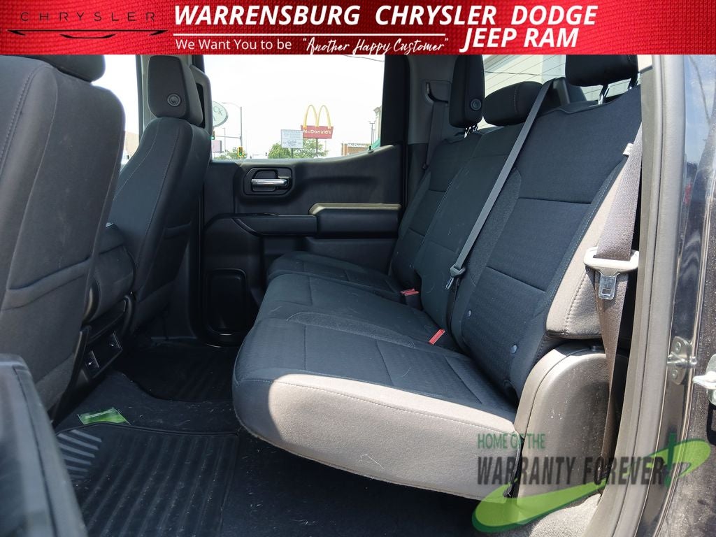 2023 Chevrolet Silverado 1500 4WD Crew Cab Standard Bed Custom