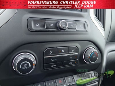 2023 Chevrolet Silverado 1500 4WD Crew Cab Standard Bed Custom