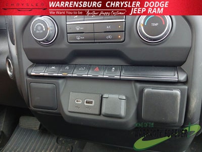 2023 Chevrolet Silverado 1500 4WD Crew Cab Standard Bed Custom