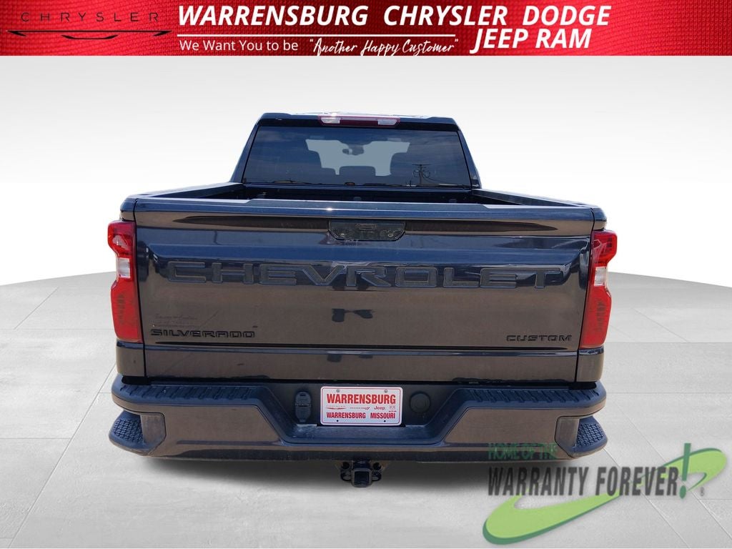 2023 Chevrolet Silverado 1500 4WD Crew Cab Standard Bed Custom