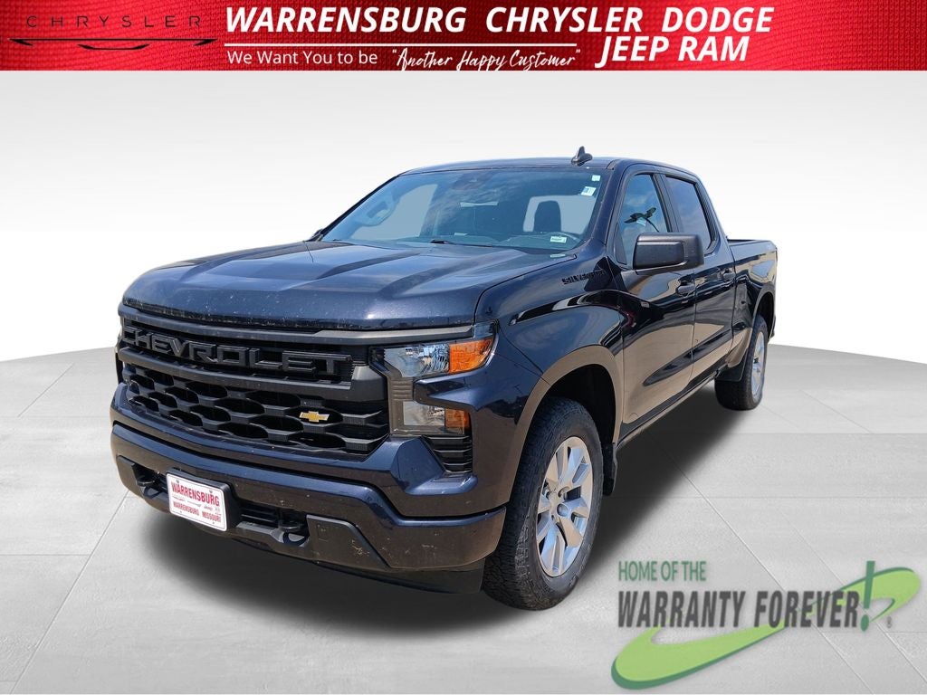 2023 Chevrolet Silverado 1500 4WD Crew Cab Standard Bed Custom