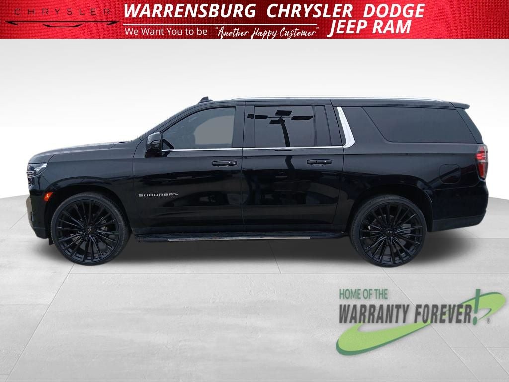 2023 Chevrolet Suburban 4WD LT