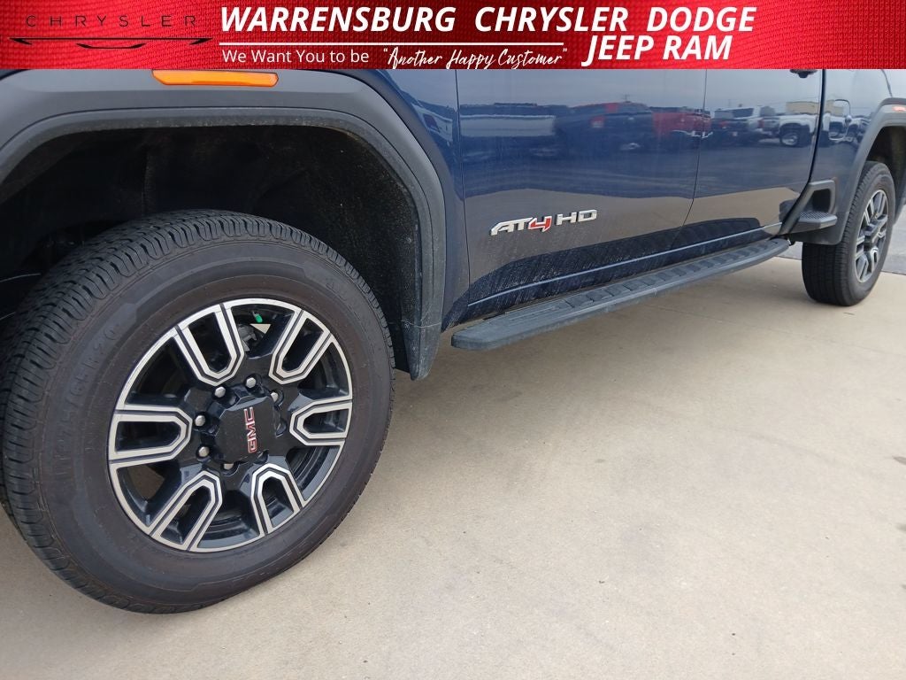 2022 GMC Sierra 2500HD 4WD Crew Cab Standard Bed AT4