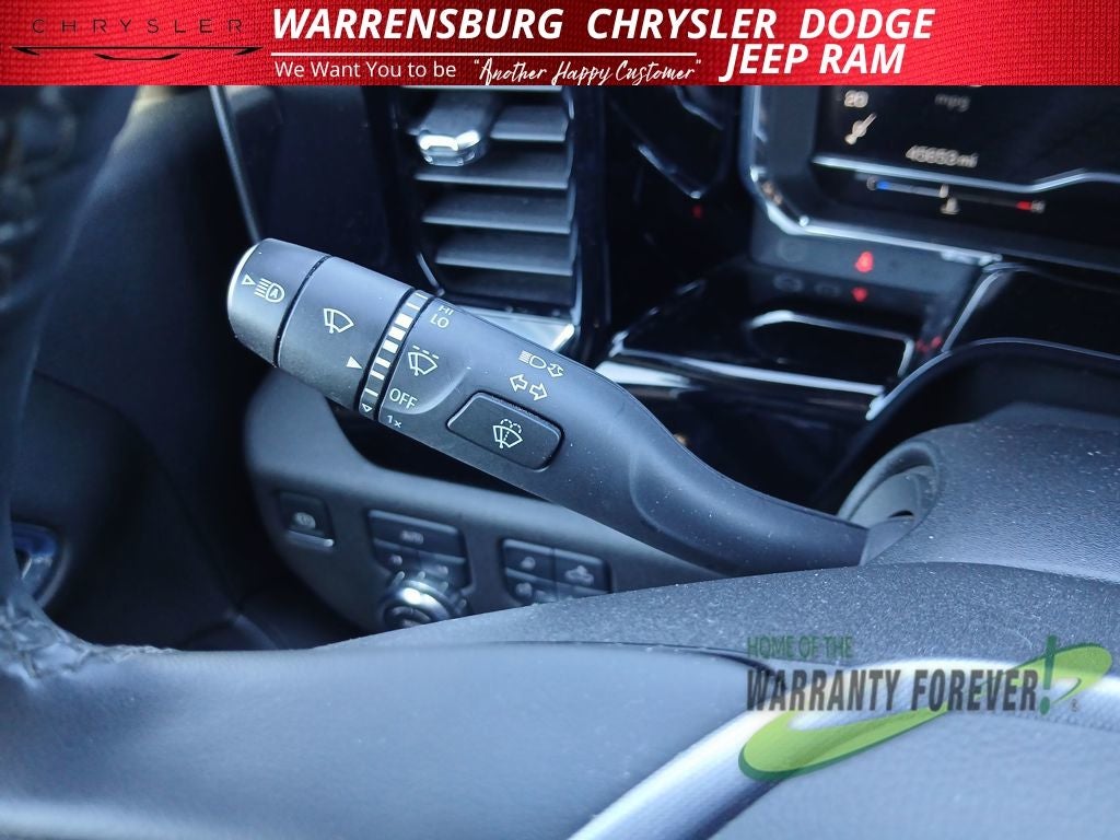 2025 GMC Sierra 1500 4WD Crew Cab Short Box SLT