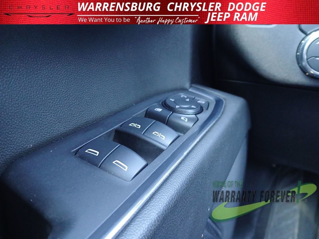 2025 GMC Sierra 1500 4WD Crew Cab Short Box SLT